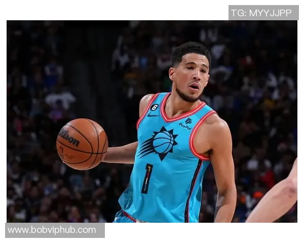 布克右腹股沟拉伤一周后将接受重新评估的最新消息